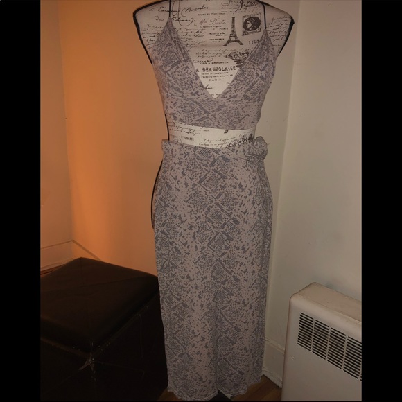 Two-piece Snakeprint Set - Picture 2 of 5